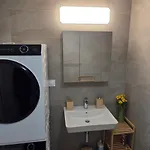 Haas Tower, 2 Bedrooms, Balcony And Parking Apartamento Brno