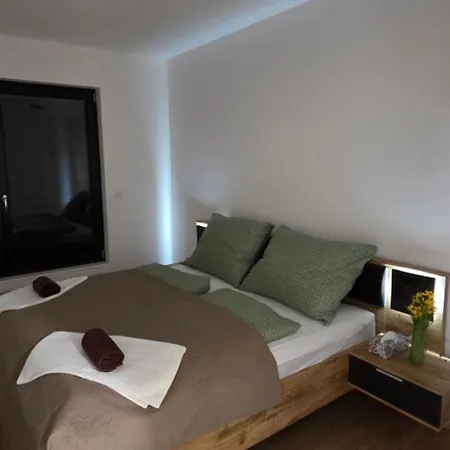 Haas Tower, 2 Bedrooms, Balcony And Parking برنو