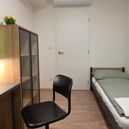 Апартаменты Haas Tower, 2 Bedrooms, Balcony And Parking *
