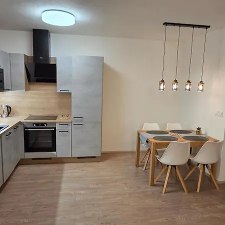 شقة Haas Tower, 2 Bedrooms, Balcony And Parking *